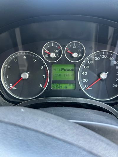 Ford Focus — 4