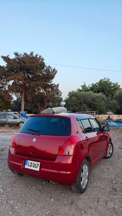 Suzuki Swift — 3
