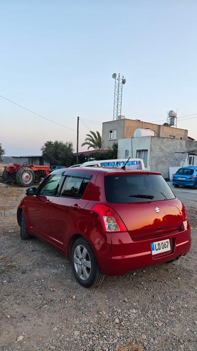 Suzuki Swift — 4