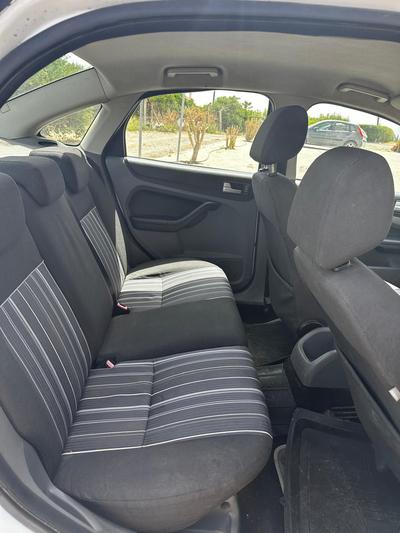 Ford Focus — 7