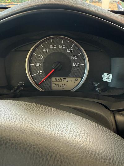 Toyota Corolla Axio — 5