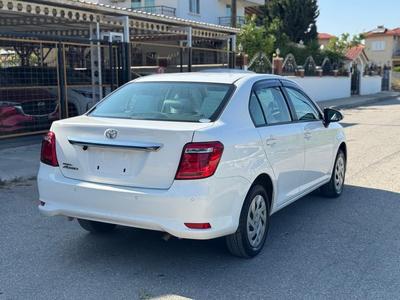 Toyota Corolla Axio — 3