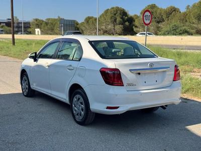 Toyota Corolla Axio — 4