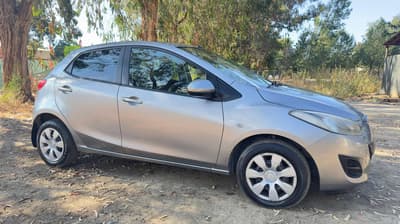 Mazda Demio — 8