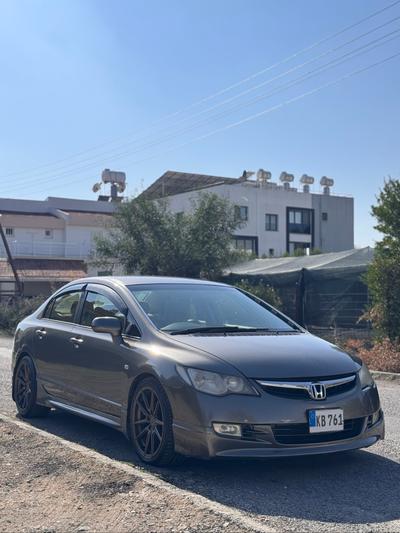 Honda Civic — 2
