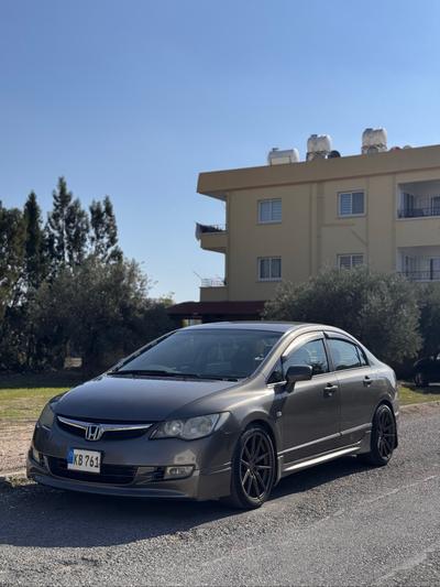 Honda Civic — 4