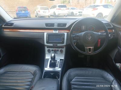 Volkswagen Passat — 9
