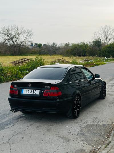 BMW 318i — 2