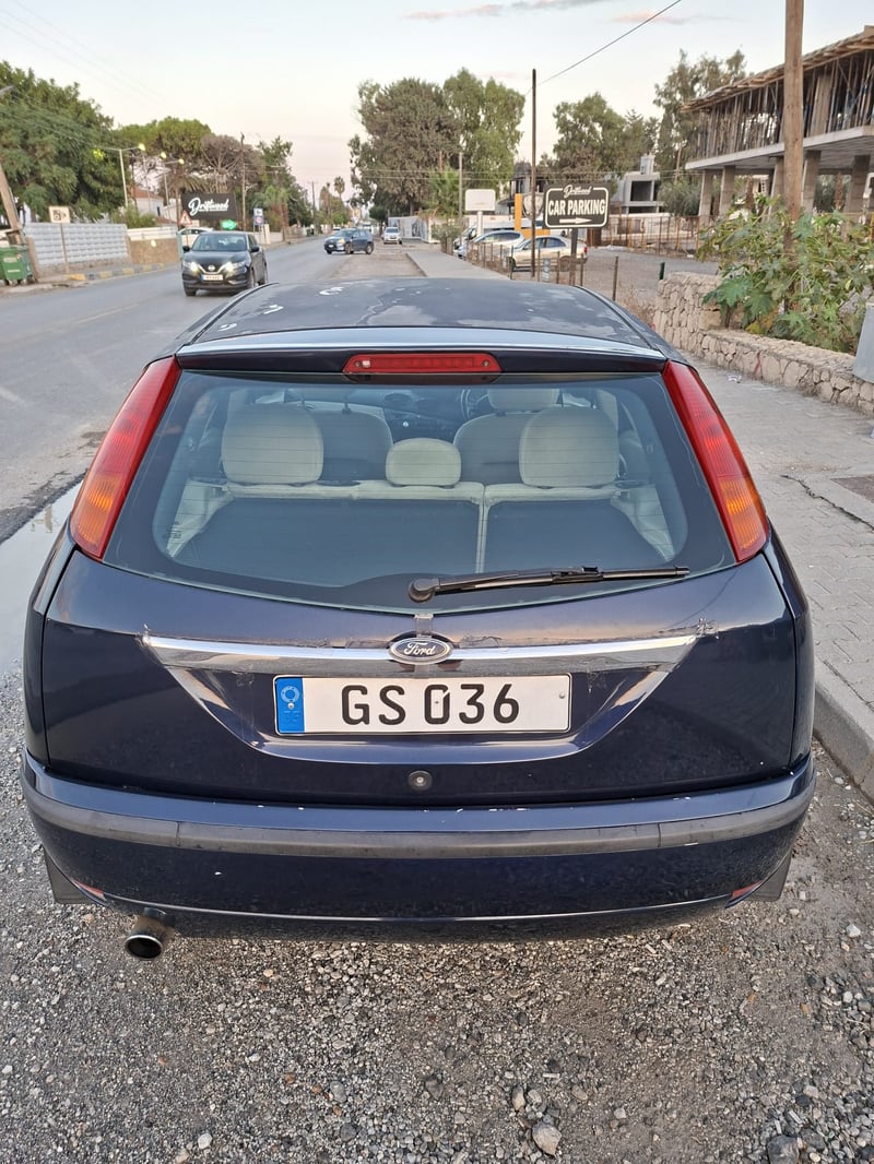 Ford Focus — 3
