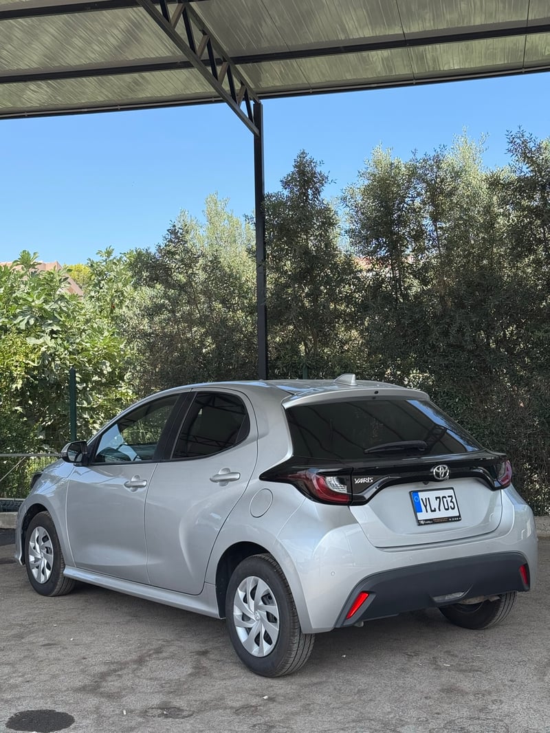 Toyota Yaris — 3