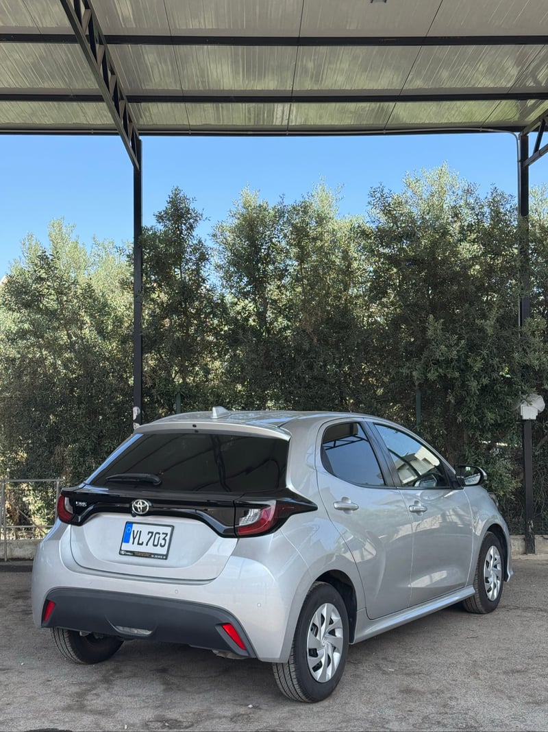 Toyota Yaris — 4