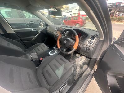 Volkswagen Tiguan — 4