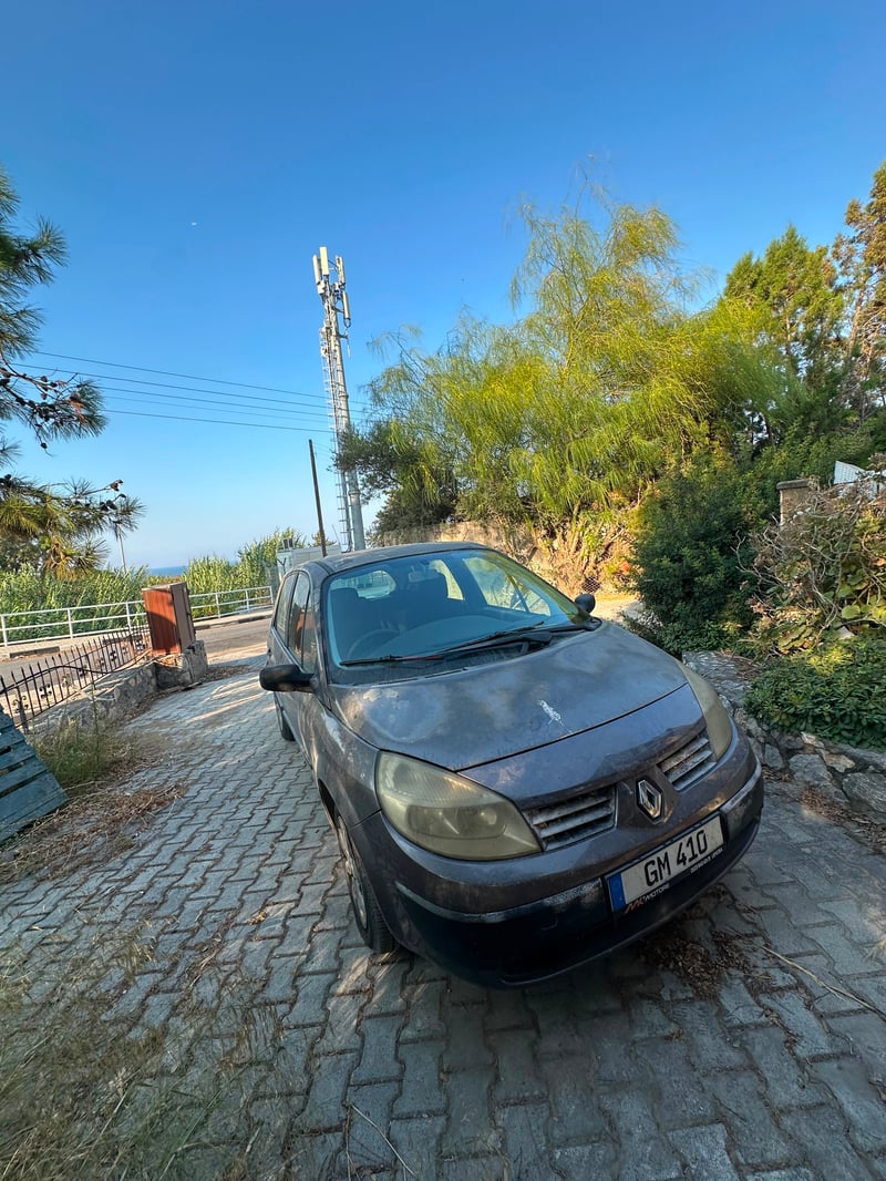 Renault Scenic — 4