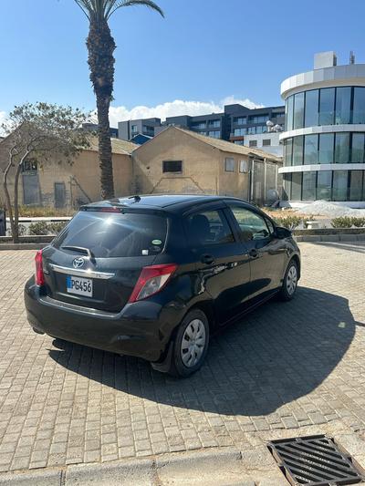 Toyota Vitz — 4