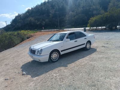 Mercedes-Benz E 200 — 2