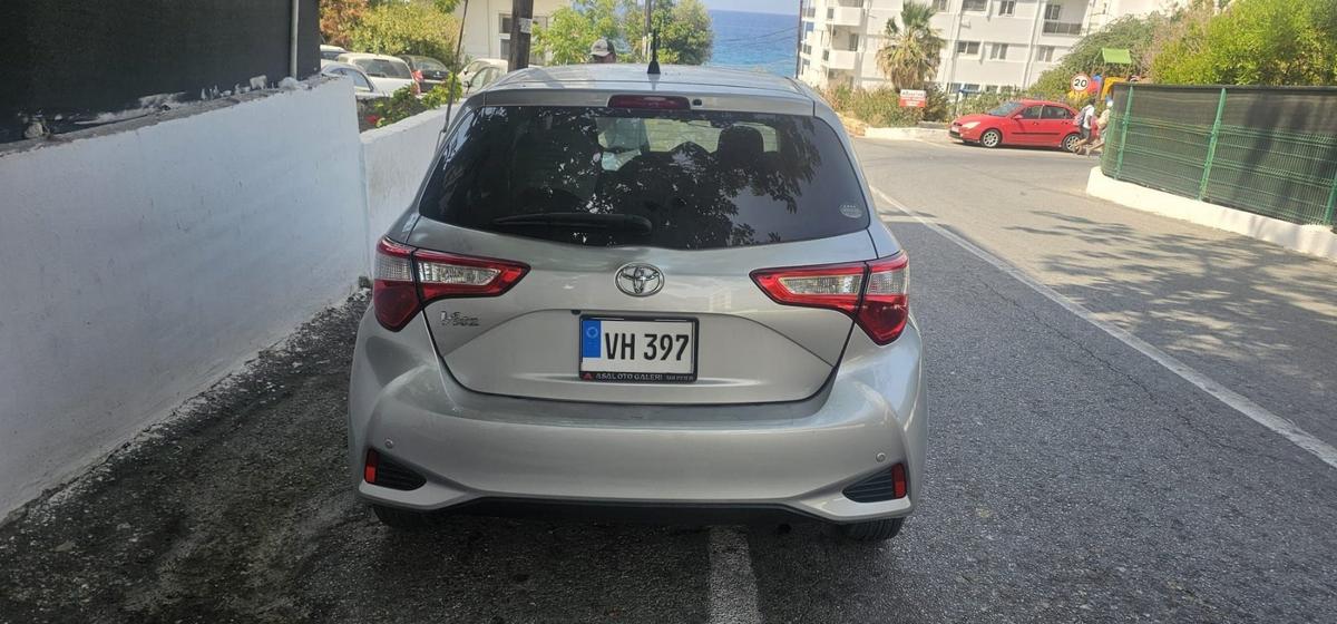 2019 Toyota Yaris 5