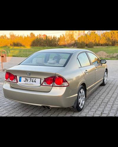 Honda Civic — 5