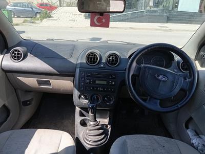 Ford Fiesta — 3