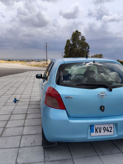 Toyota Vitz — 3
