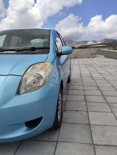 Toyota Vitz — 5