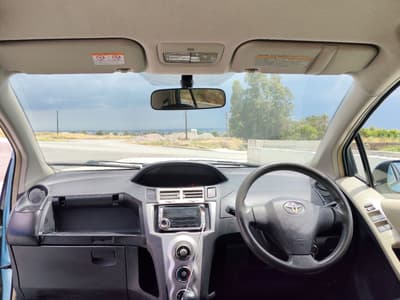 Toyota Vitz — 9