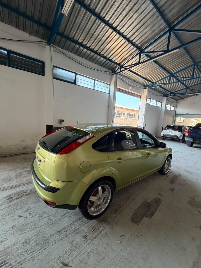 Ford Focus — 2