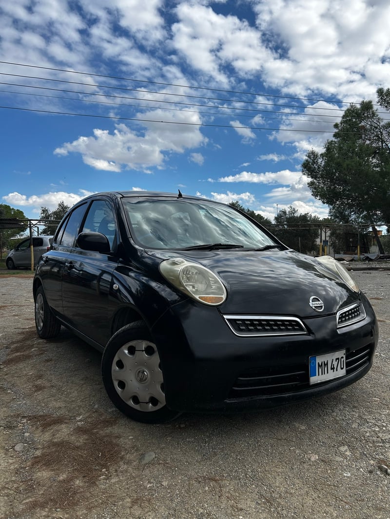 Nissan March