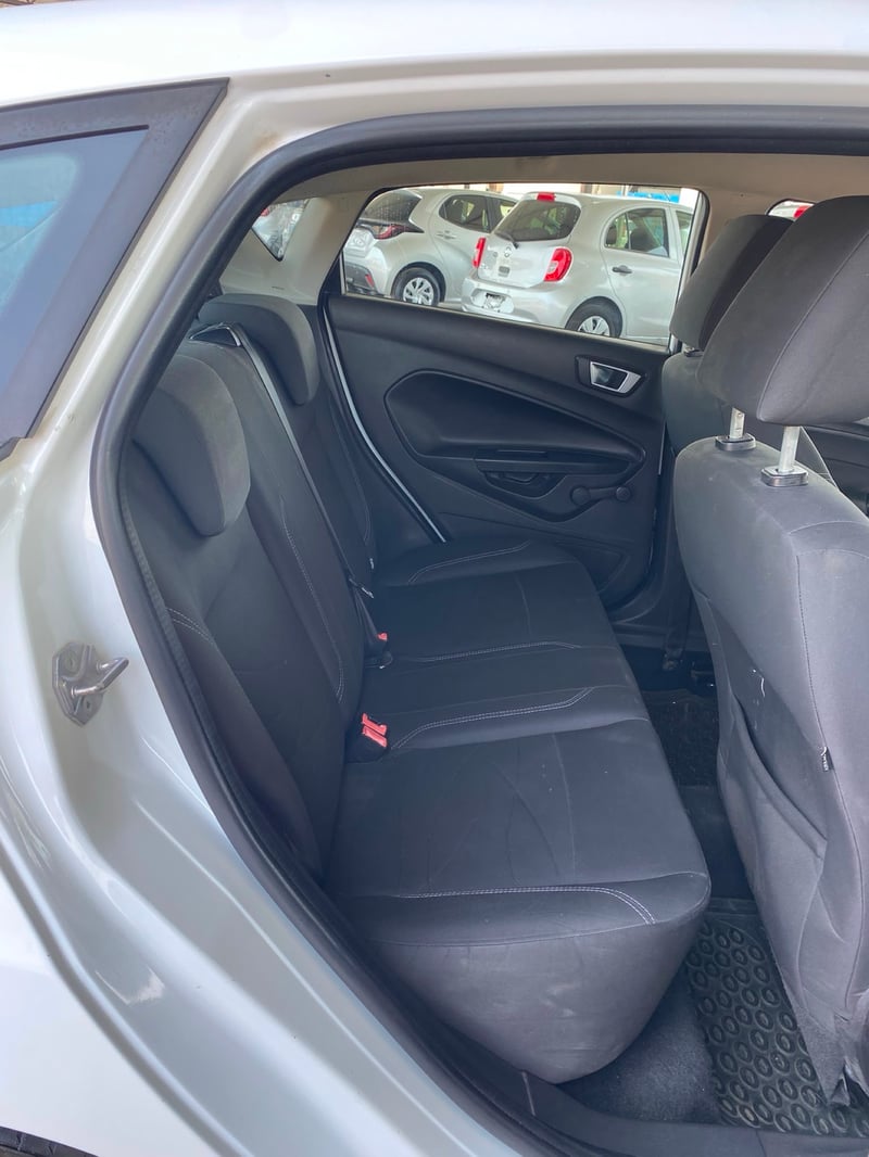 Ford Fiesta — 6