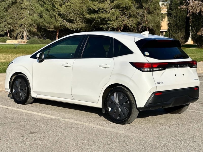 Nissan Note — 4