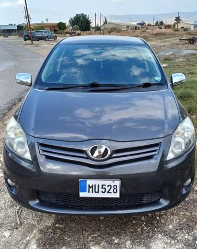 Toyota Auris — 2