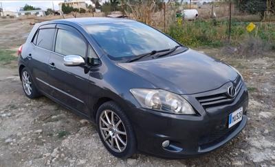 Toyota Auris — 1