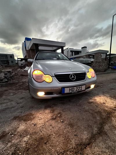 Mercedes-Benz C 180 — 1