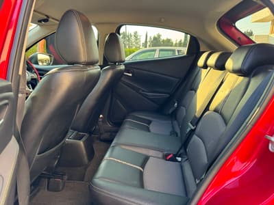 Mazda Demio — 8