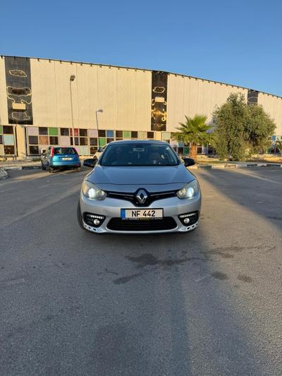 Renault Fluence — 3