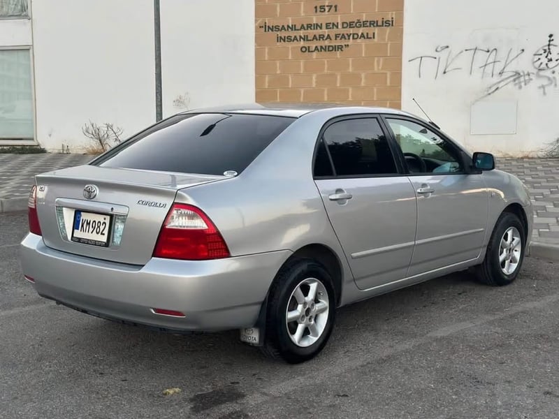 Toyota Corolla — 3