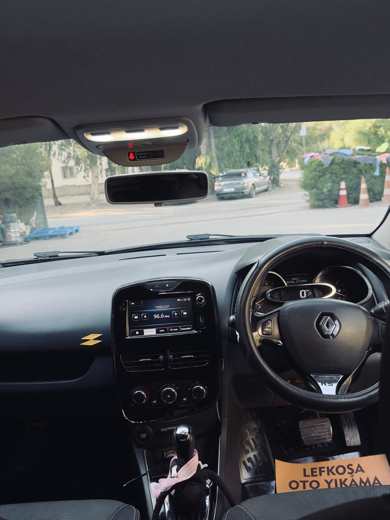 Renault Clio — 5