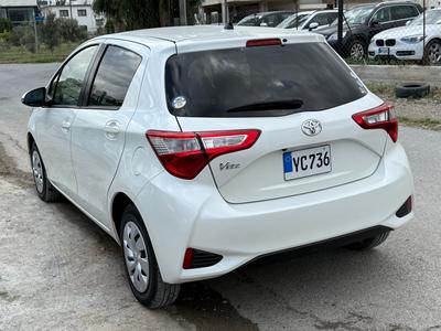 Toyota Vitz — 5
