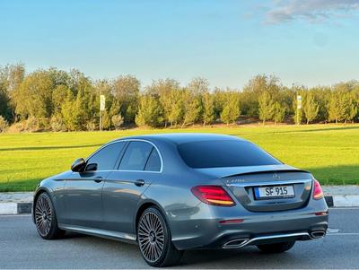 Mercedes-Benz E 220d — 3