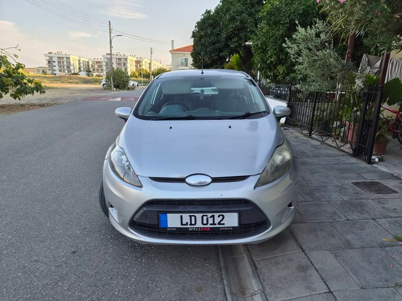 Ford Fiesta — 1/8