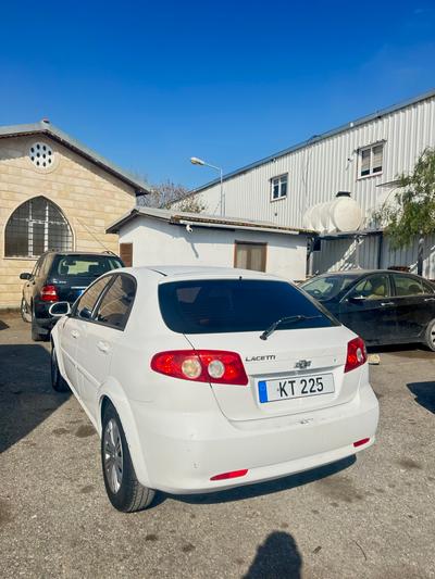Chevrolet Lacetti — 4