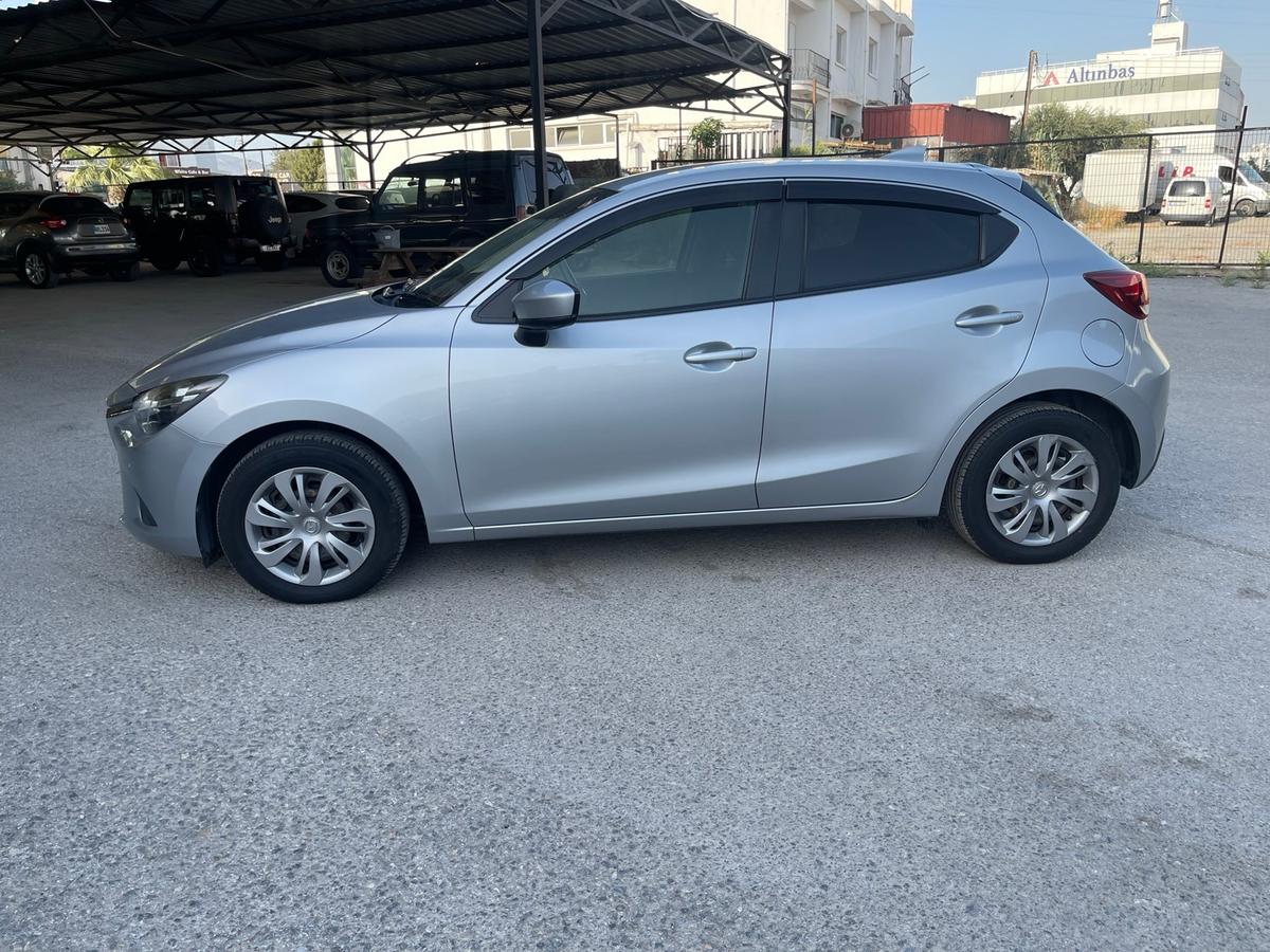 2019 Mazda Demio 5
