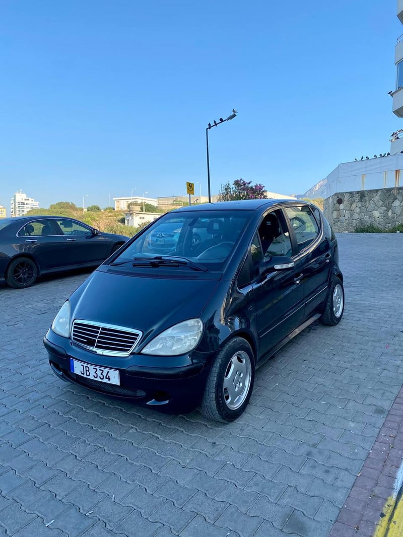Mercedes-Benz B 150 — 1