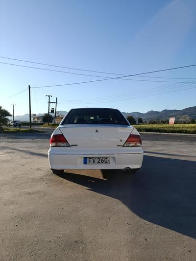 Mitsubishi Lancer — 4
