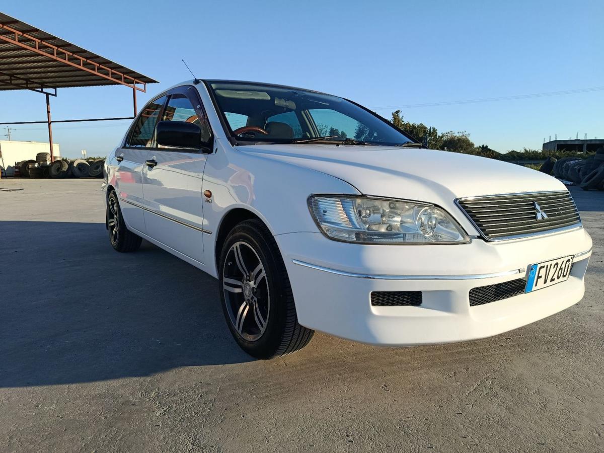 2001 Mitsubishi Lancer 6