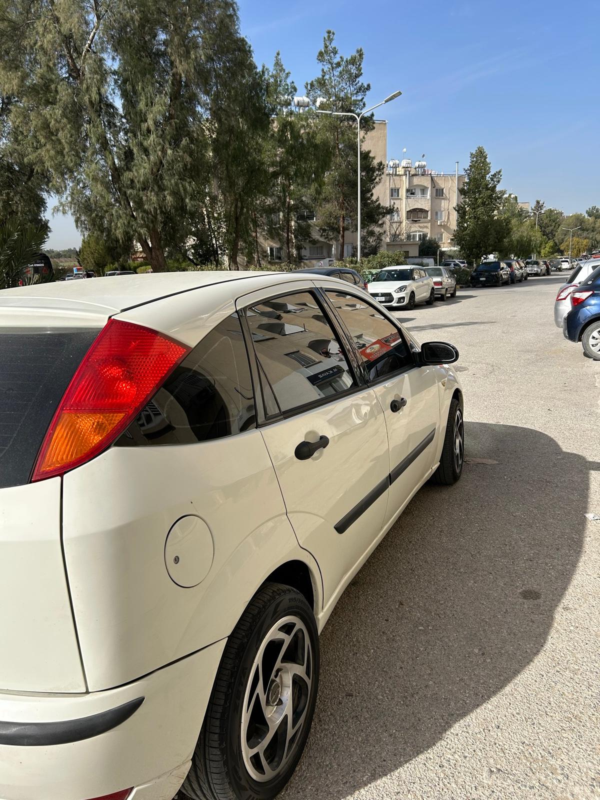2004 Ford Focus 5
