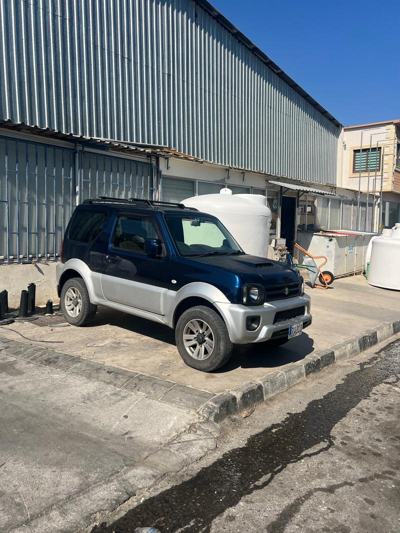 Suzuki Jimny — 1/4