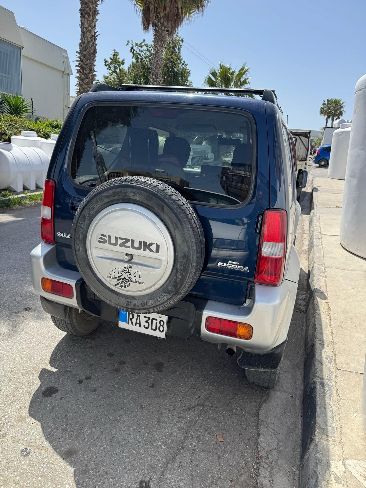 2015 Suzuki Jimny 4