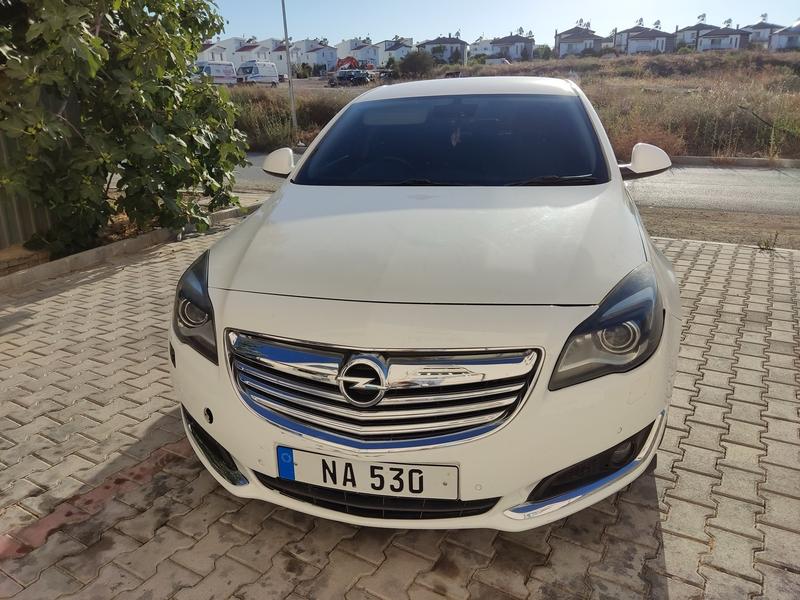 Opel Insignia — 1/10