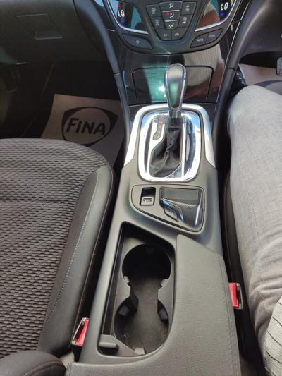Opel Insignia — 8