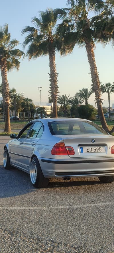BMW 325i — 2